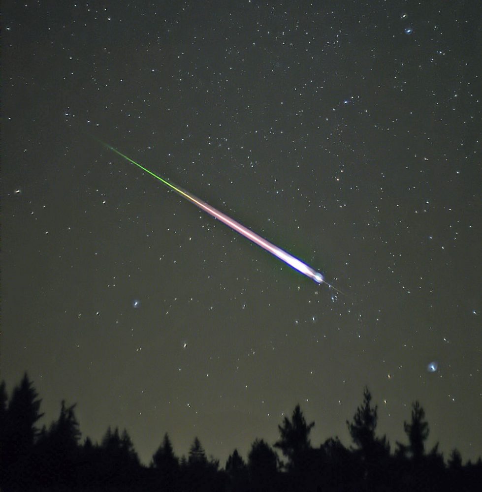Leonids (Leonid Meteor Shower) Constellation Guide