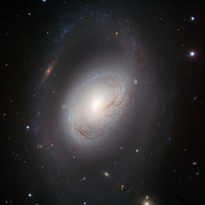 m96,intermediate spiral galaxy