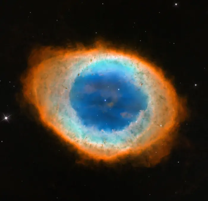 ring nebula hubble,m57 hubble