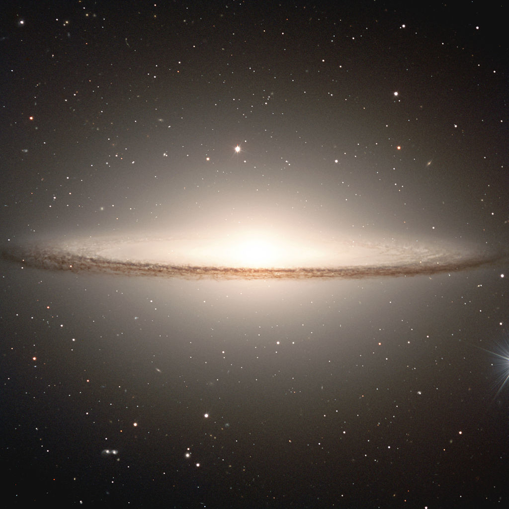 m104,unbarred spiral galaxy,