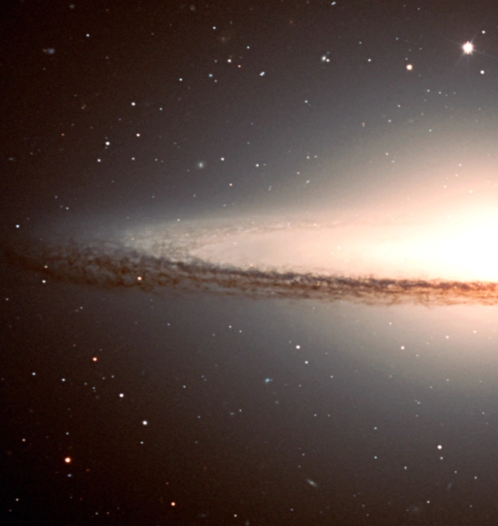 m104 detail,messier 104 eso