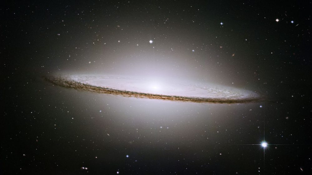 sombrero galaxy,messier 104,m104,ngc 4594