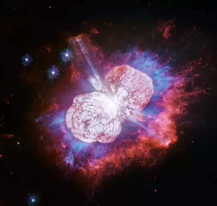 eta carinae ultraviolet,homunculus nebula