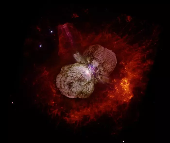 eta carinae,homunculus nebula,carina nebula