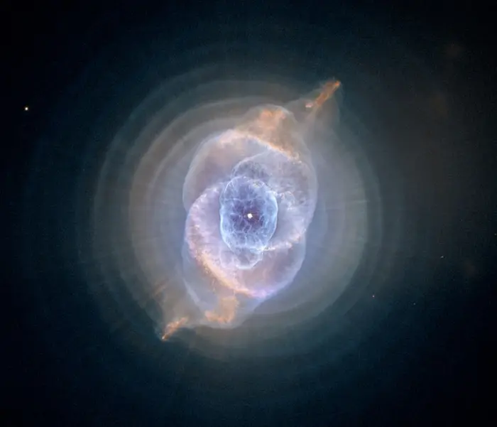 cat's eye nebula hubble,ngc 6543 hubble space telescope