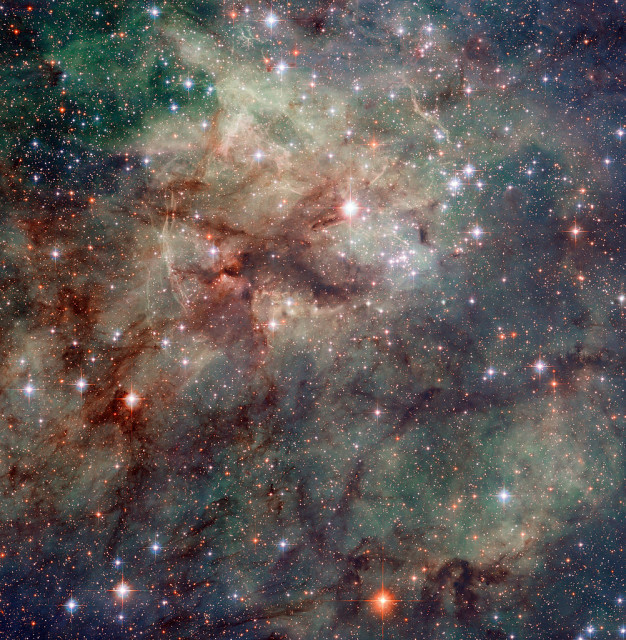 tarantula nebula,30 doradus,ngc 2070