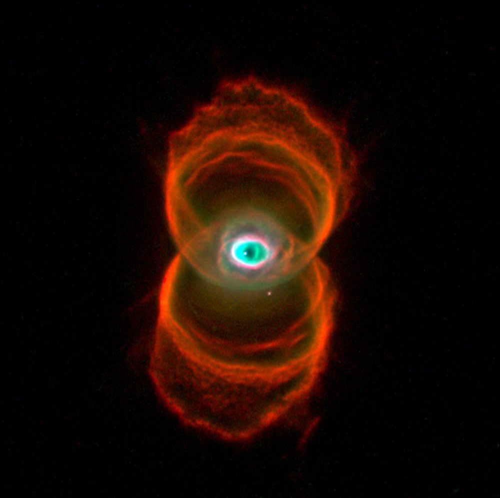 engraved hourglass nebula,mycn18