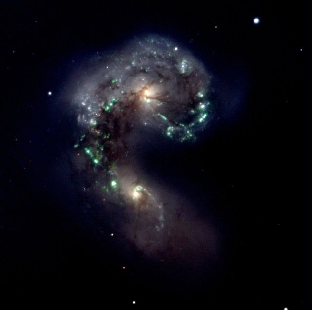 colliding galaxies,interacting galaxies