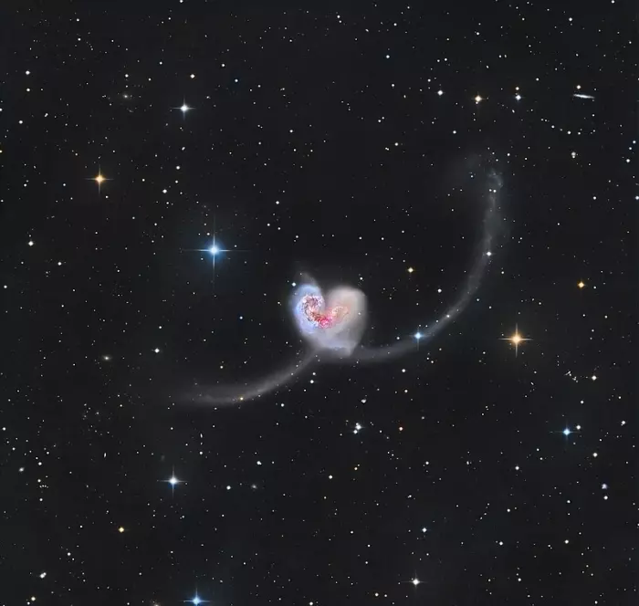 antennae galaxies,ringtail galaxy