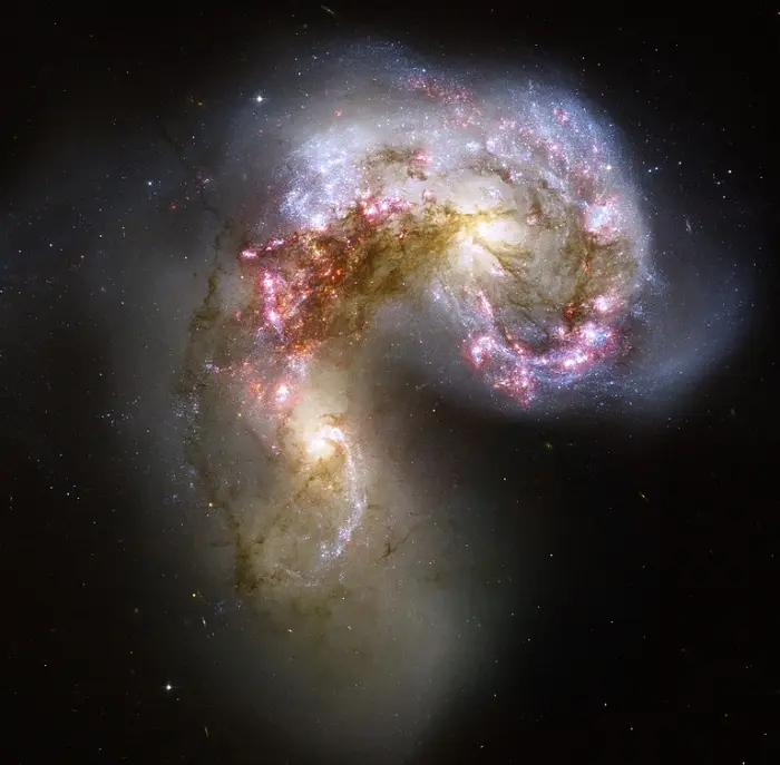 antennae galaxies,ngc 4038 and ngc 4039,interacting galaxies