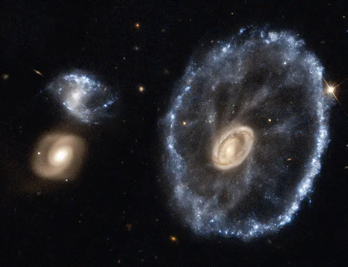 cartwheel galaxy hst