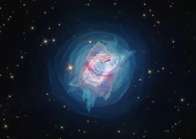 ngc 7027,planetary nebula in cygnus