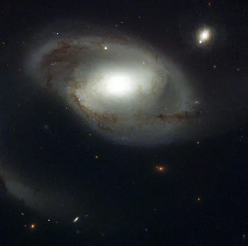 NGC 4319,Markarian 205