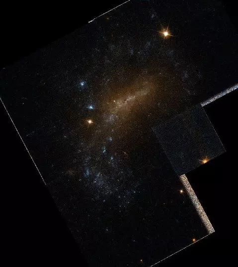 barred spiral galaxy in caelum
