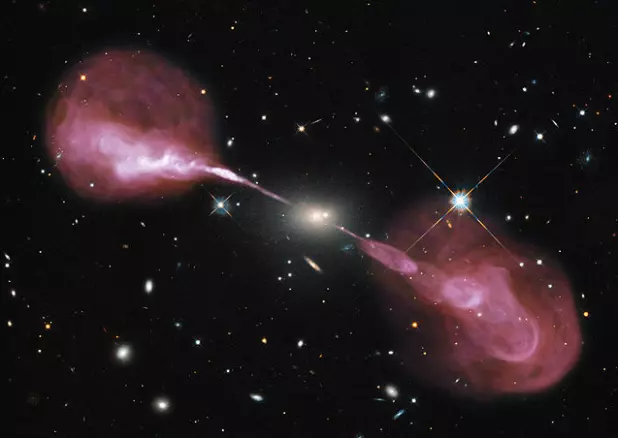 active galaxy in hercules