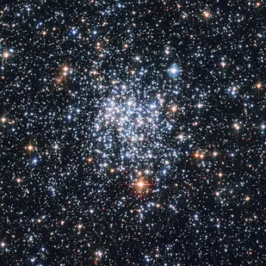 open cluster in tucana