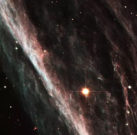 Pencil Nebula,NGC 2736