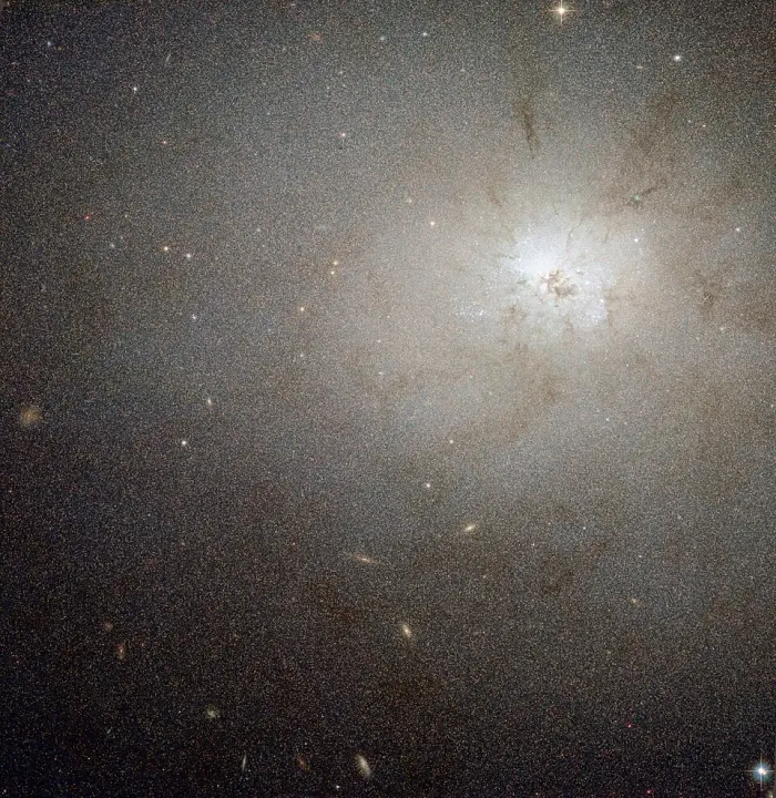 ngc 3077 galaxy