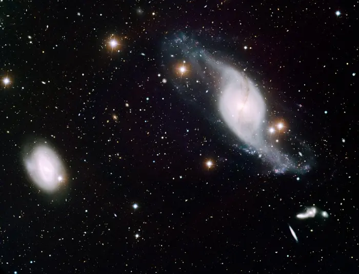 arp 214 interacting galaxies