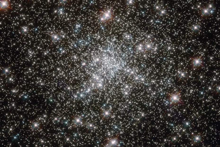 ngc 6752,pavo globular cluster,great peacock globular