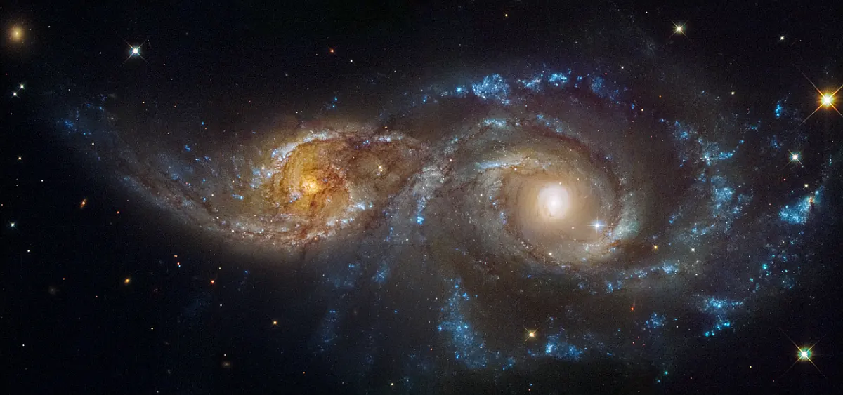 ngc 2207 and ic 2163 hubble space telescope