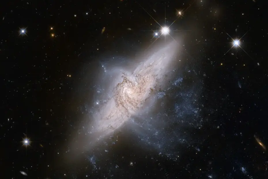 ngc 3314 overlapping galaxies