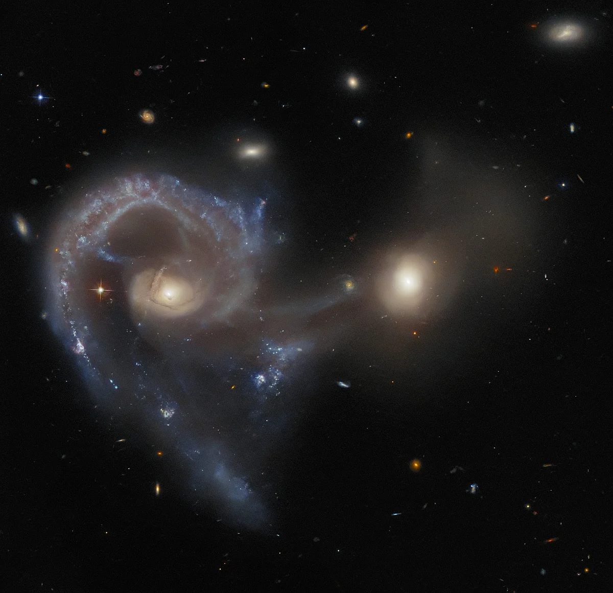 arp 107 hubble