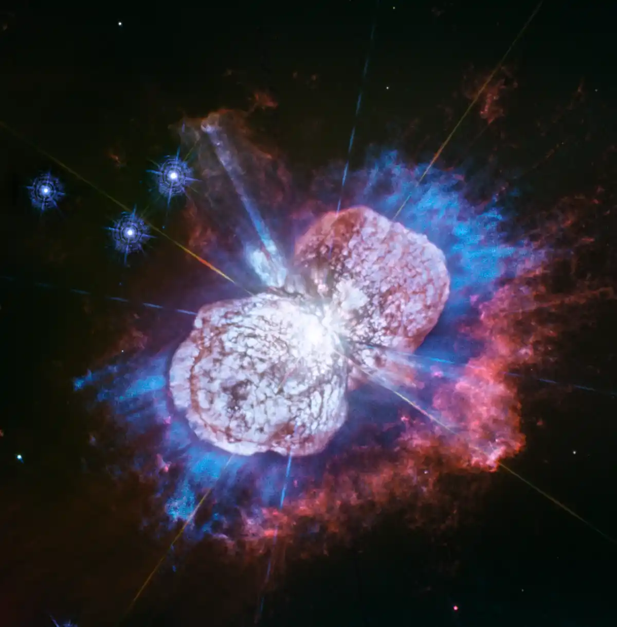 homunculus nebula hubble